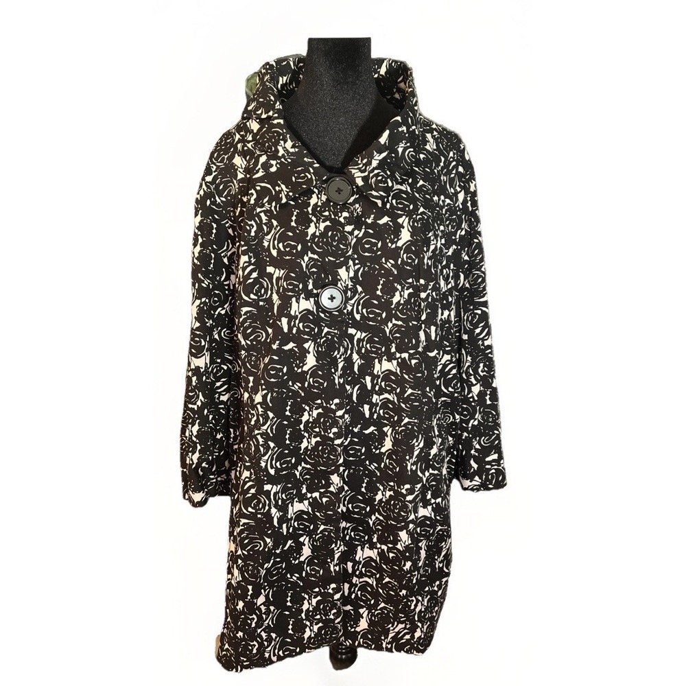 Zoe D Woman Stylish Trench Jacket Short Sleeve Black & White Floral Size 3X